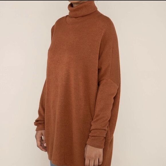 NLT Burnt Orange oversized turtleneck sweater - Picture 2 of 3
